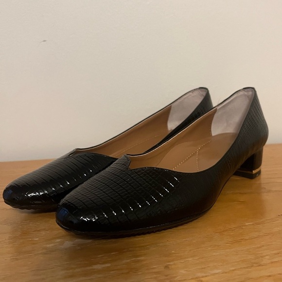{J. Renee} Bambalina Pump Heeled Slip On Shoes - Picture 3 of 11